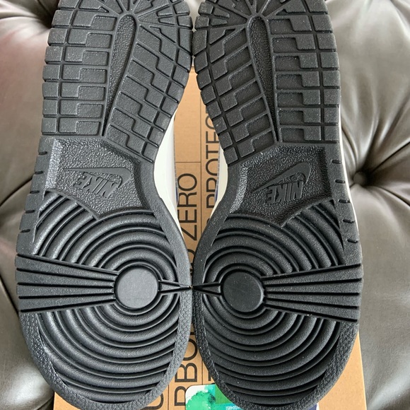 Nike Dunk Low NN Tpu Swoosh (GS) - Picture 4 of 10